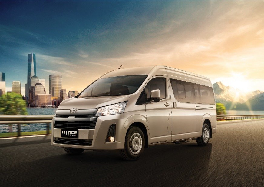 New Hiace Commuter & Premio Eksterior premio ext 1